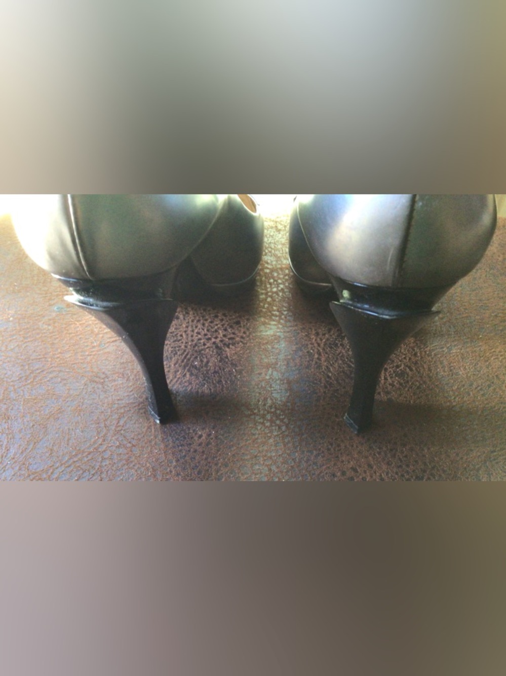 Prada /Pewter Leather Pumps - Authenticated - Sz 39 - Italy - Picture 10 of 15
